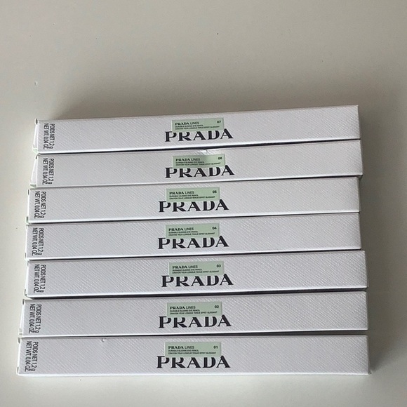 PRADA DURABLE GLIDING EYE PENCIL multi colors - Picture 2 of 3